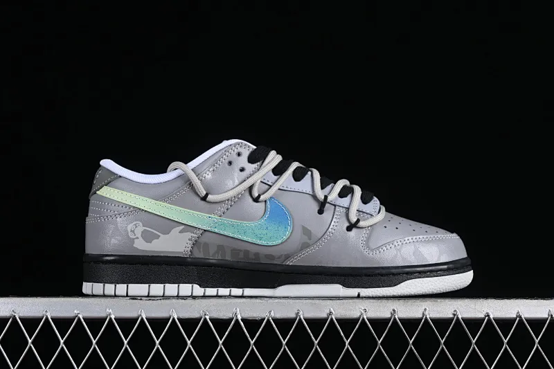 All Categories Nk SB Dunk Series Nk SB Dunk Low Low-top Sneakers Nk Dunk Low Panda Prank Space Exploration-Alien Threat SB Strap Low-top Casual Sneakers DV0831-101
